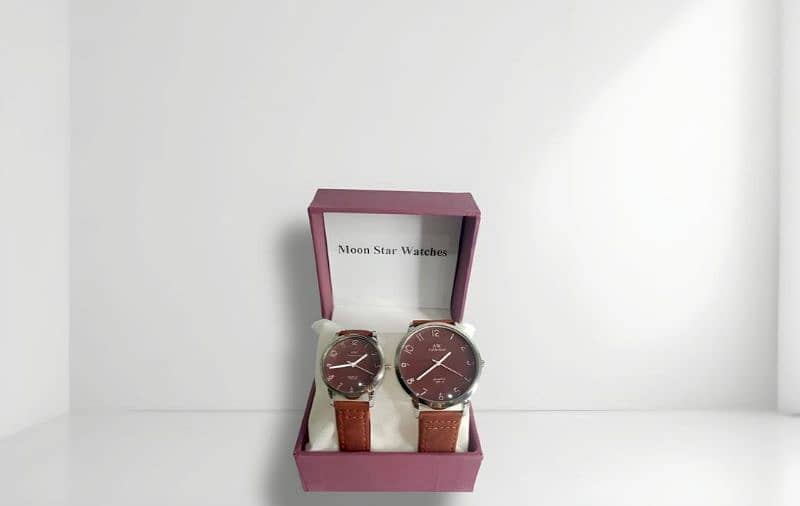 couple watches pack of 2 dilvery free all Pakistan 3