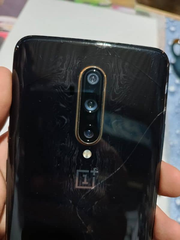 OnePlus 7T Pro McLaren Gaming Phone 1