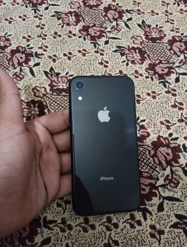 Iphone xr factory unlocked waterpack 0