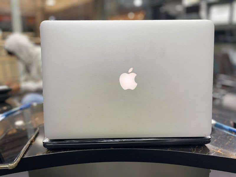 MacBook pro 2015 0