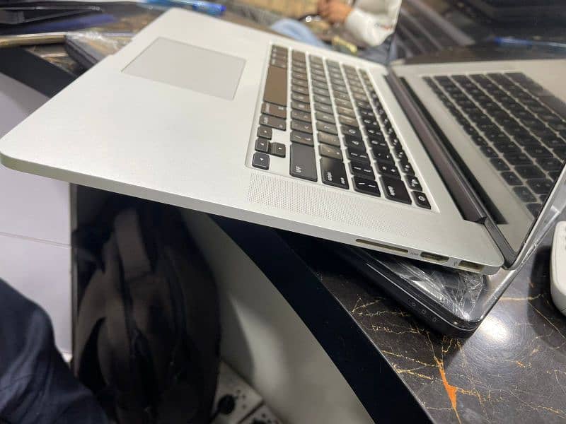 MacBook pro 2015 2