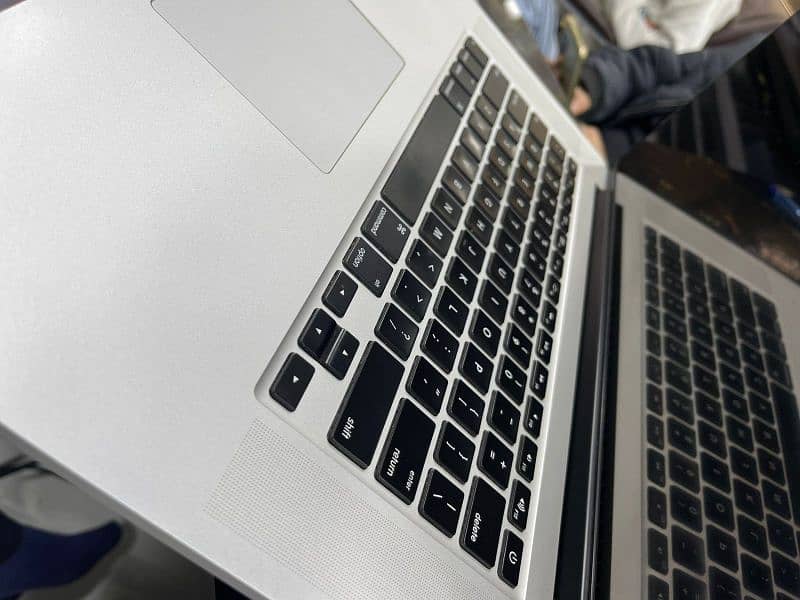 MacBook pro 2015 6