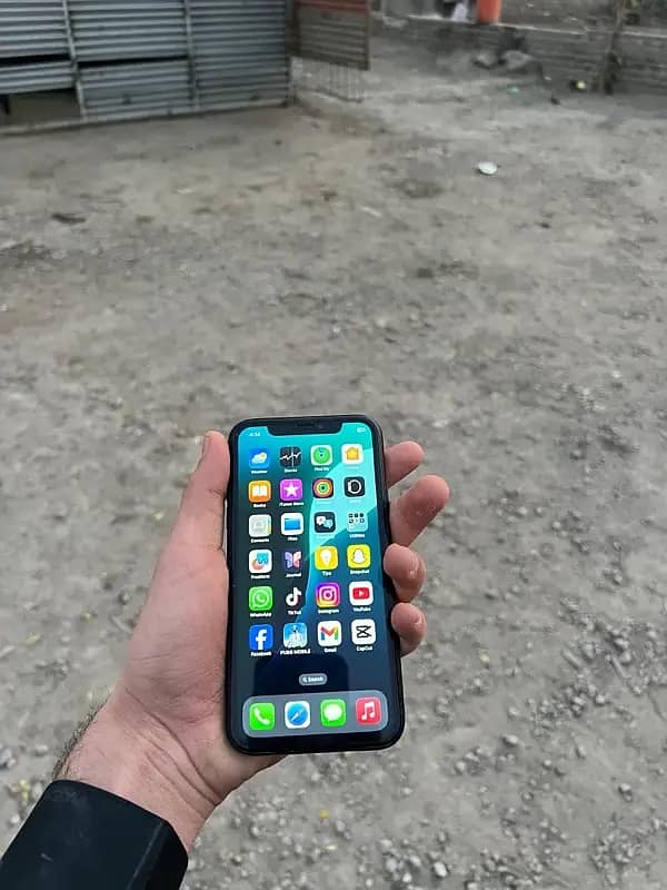 Apple iPhone XR 2