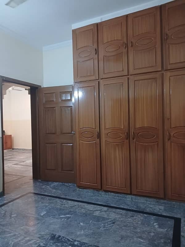 1 Kanal Full hous available for rent wapda Town ph1 block k3 2