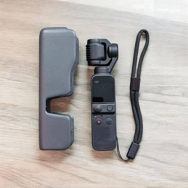 dji osmo pocket 2  creator combo 0