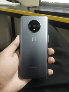 one plus 7t 8 128