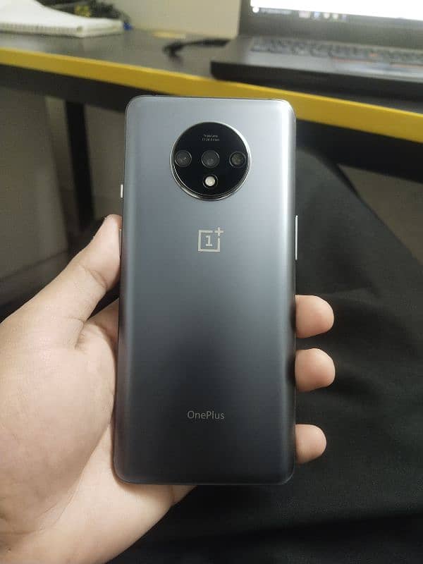 one plus 7t 8 128 0