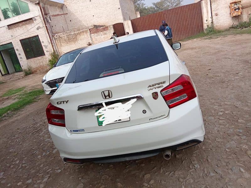 Honda City Aspire 2018 3