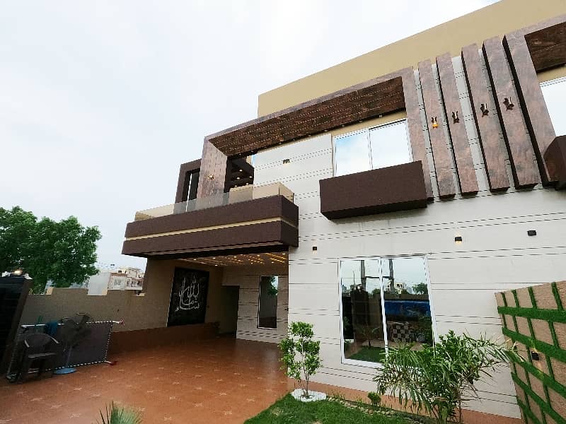 Brand New 14 Marla Triple Storey House Near Main 150ft Road Nasheman Iqbal Phase-2 LHR 8