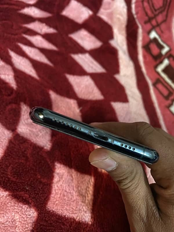 iphone 11 pro max 256gb pta approved 1