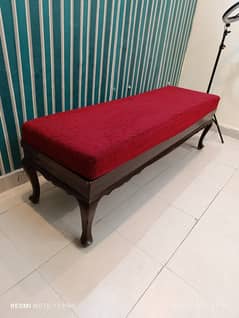 3 seater Wooden Settie