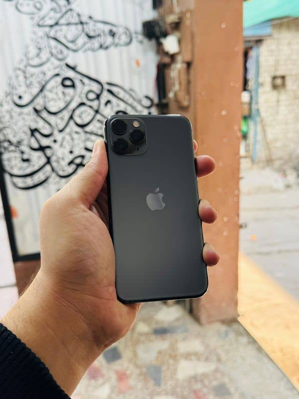 iphone 11 Pro 64GB PTA Approved 3