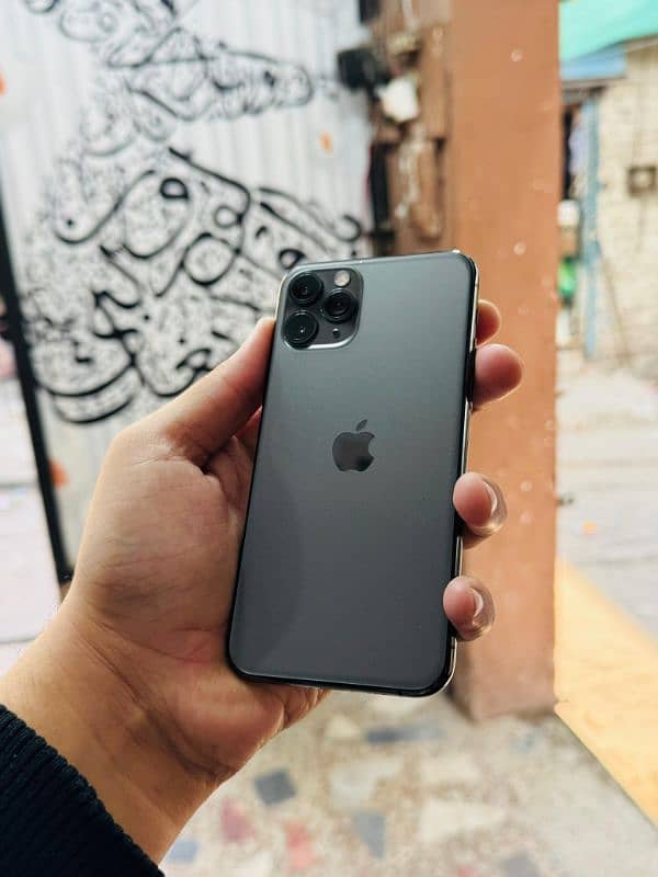 iphone 11 Pro 64GB PTA Approved 4