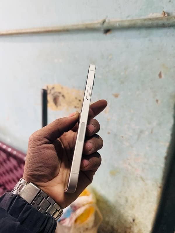 iphone 12   64gb Non PTA  Jv  Sim 2month Alow 3