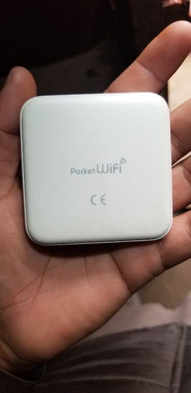 Pocket Wifi All Ok Unlock All sim working 10/10 Condition 2