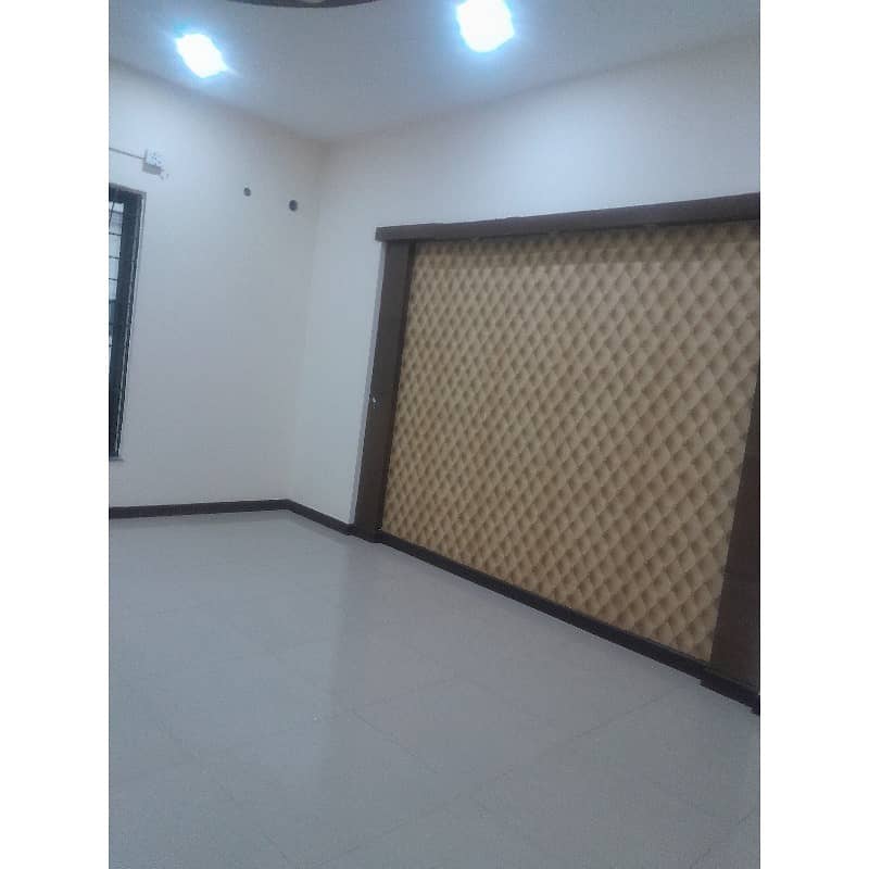 1 Kanal Lower Portion For Rent For Office Use Corner Separate Gerage Wapda Town Man Road D3 Block 8