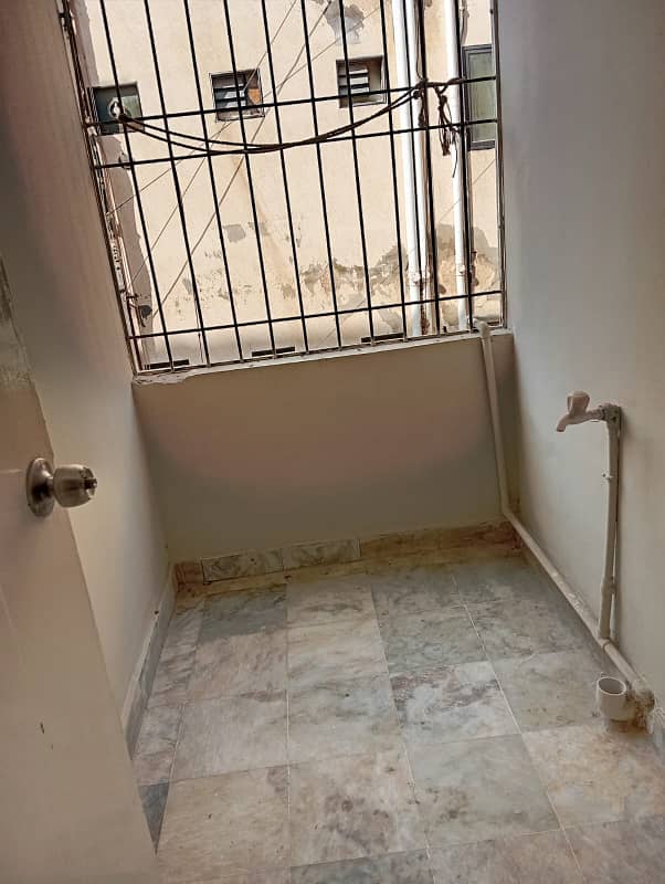 Apartment f0r rent dha karachi 7