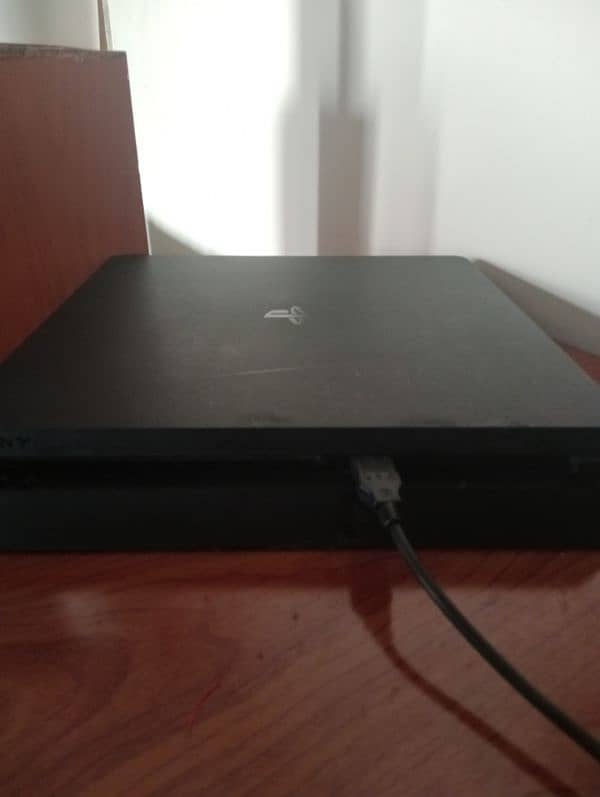 PS4 SLIM available for sale 1