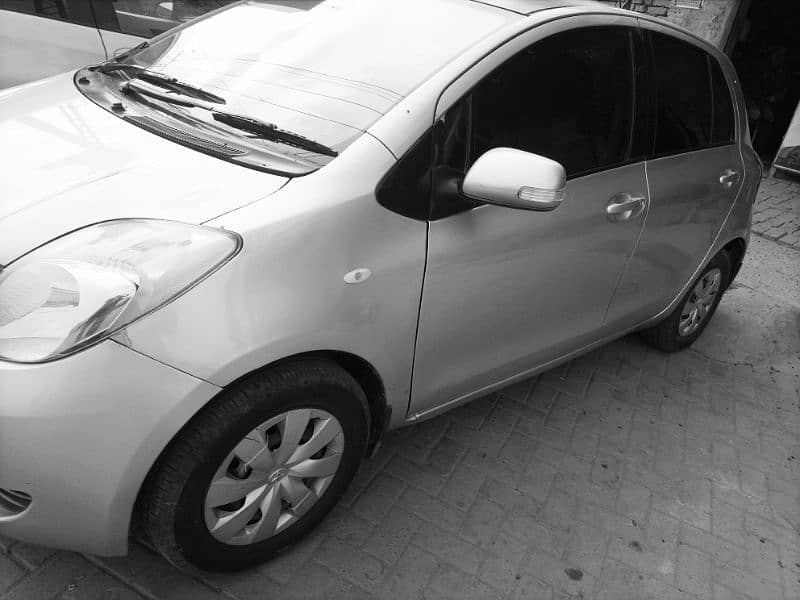 Toyota Vitz 2006 4