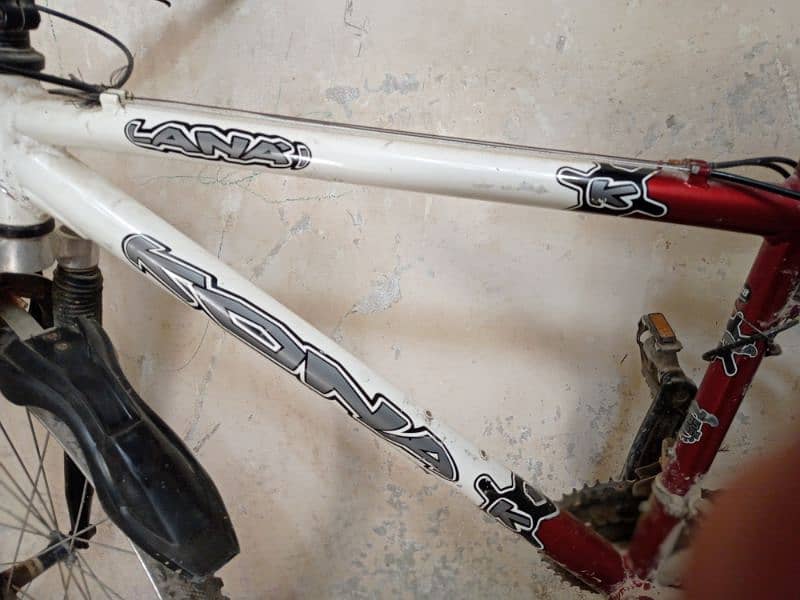 steel frame fully original Japan ki cycle hai 10 by 9.5 ki condition 8