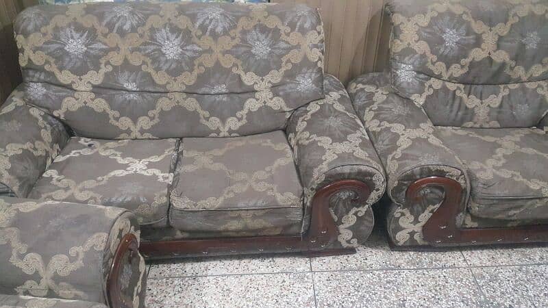 Chinese sofa urgent sale low price 1