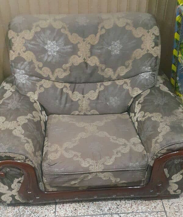 Chinese sofa urgent sale low price 2