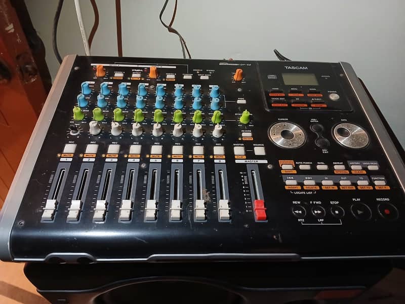 tascam digital audio mixer DP-02 1