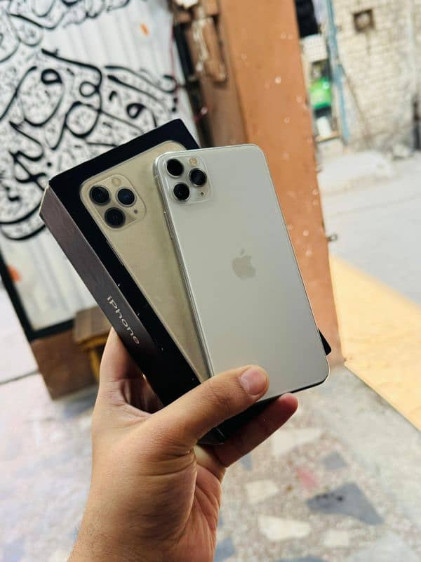 iphone 11 Pro Max with Box Waterpack 3