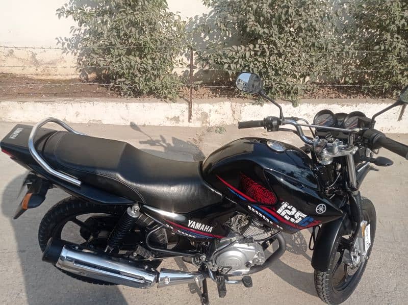 yamaha ybr125-g islamabad registered 2022 model 3