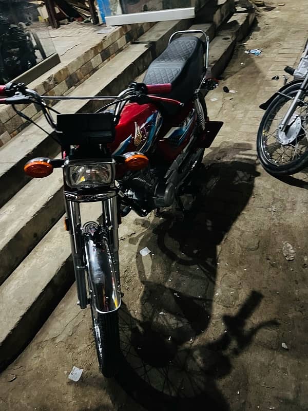 honda 125 2024 red urgent sale 4