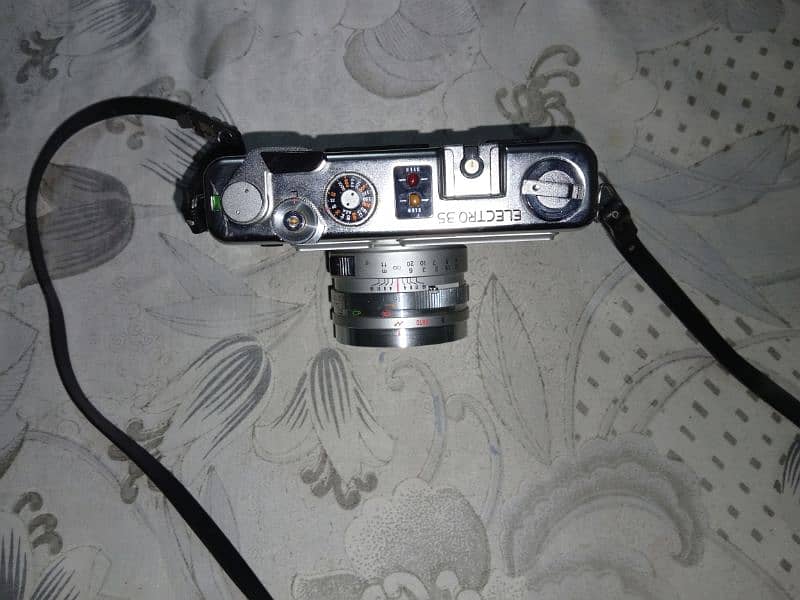 Yashica GSN Camera. 1