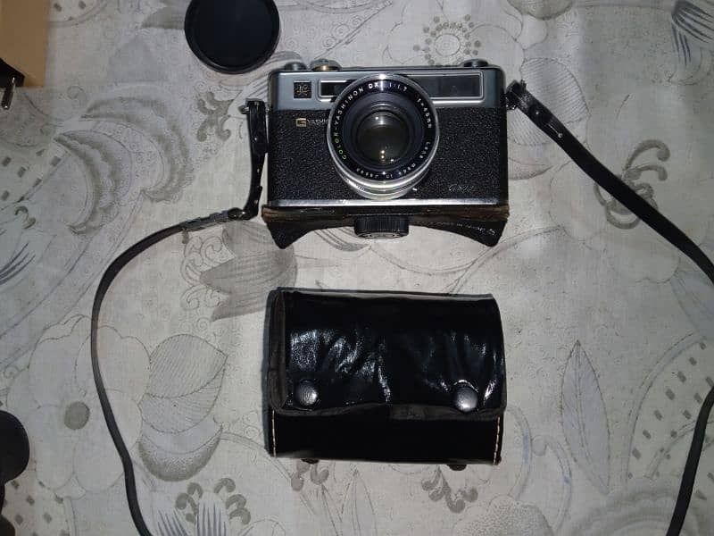 Yashica GSN Camera. 6