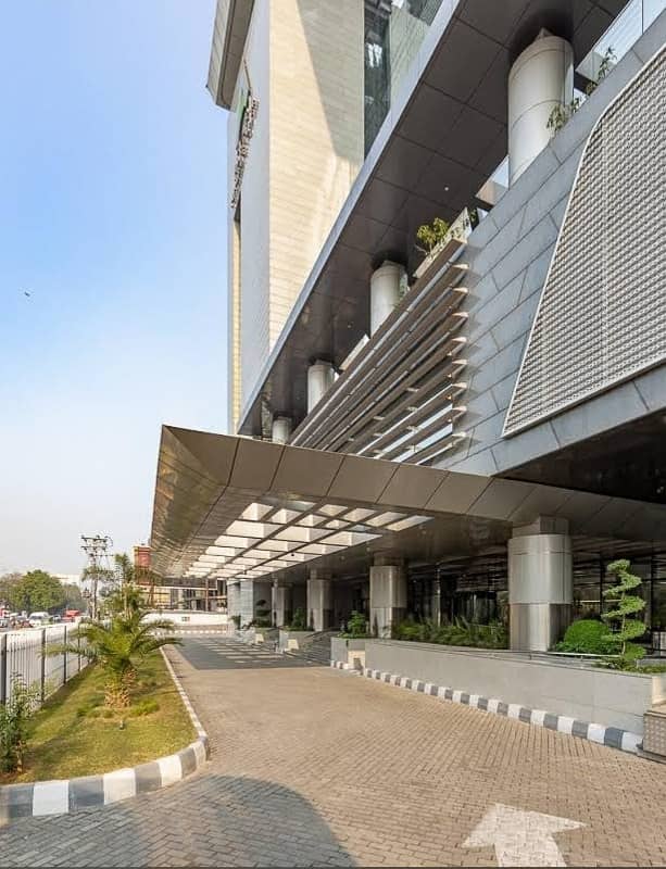 Corporate Office For Sale In Askari Towers Gulberg Secured, Prime Location 7