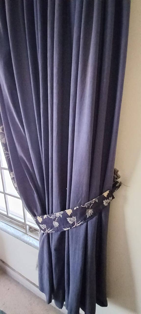 12 Curtains with lining are for dale 1