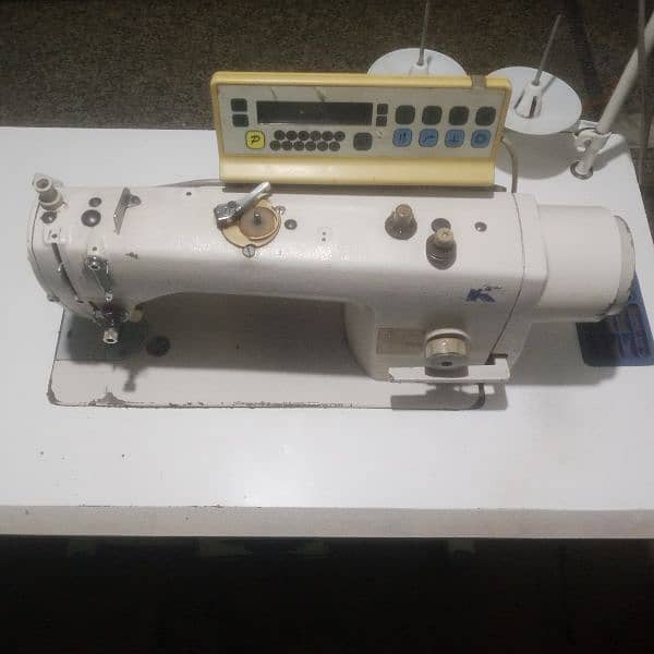 4 sewing Machines for sale 1