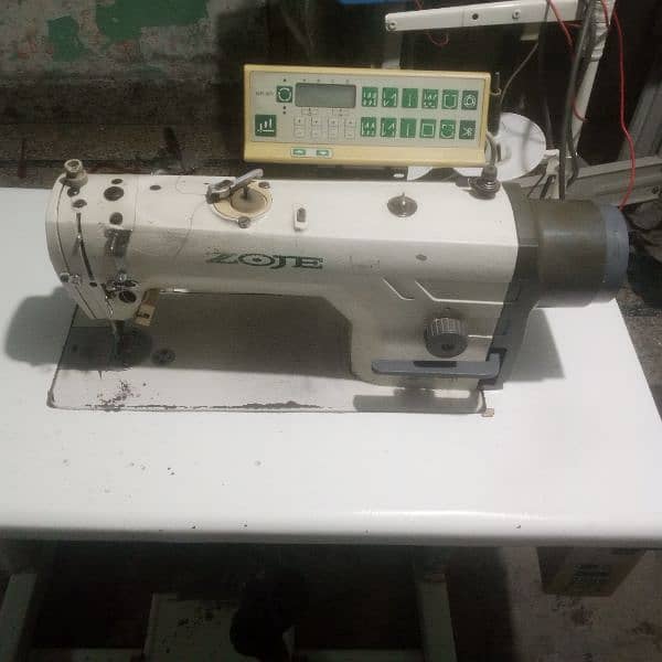 4 sewing Machines for sale 5