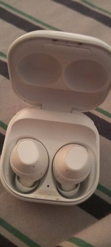 Samsung Galaxy buds 2