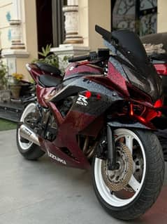 SUZUKI GSX-R 600