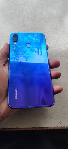 Huawei nova 3i