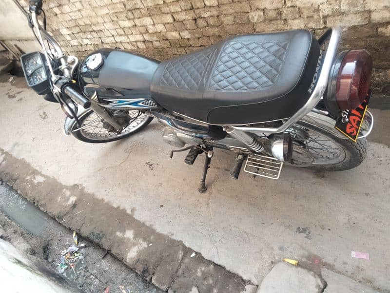 Honda cg 125  like a new engine wise clear body wise clear 3