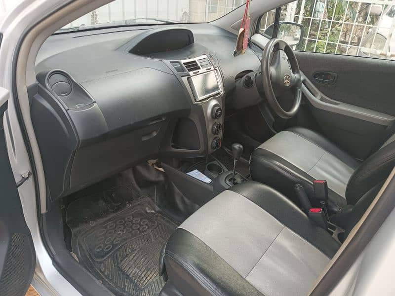 Toyota Vitz 2010 8