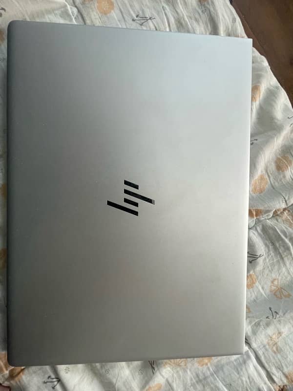 HP elitebook 830 G6 (Intel Core i7 8th gen) 4