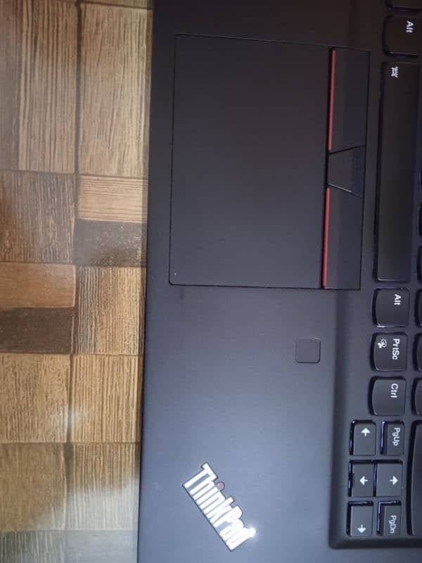 T490s i7 8genration touch 8