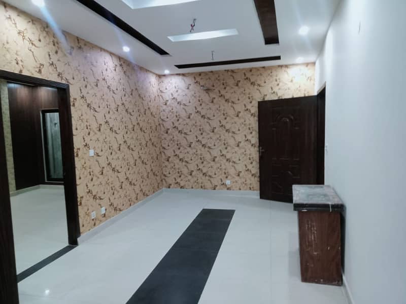 2 Bed Non Furnished Apartment For Rent In Jasmine Block Bahria Town Lahore 8