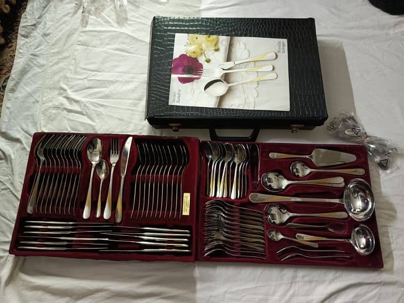 SOLINGEN 24 Carat Gold Platted CUTLERY SET 11