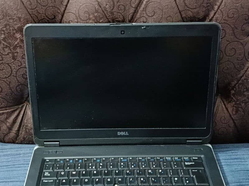 Dell latitude 6440. . . . I7\4th. . . . . Dual Graphics 2