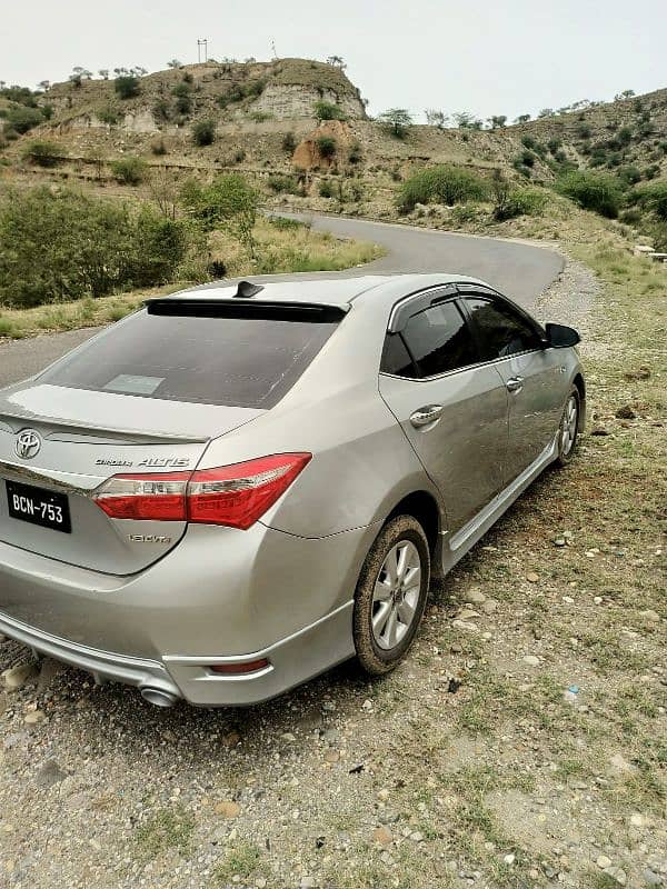 Toyota Altis Grande 2014 3