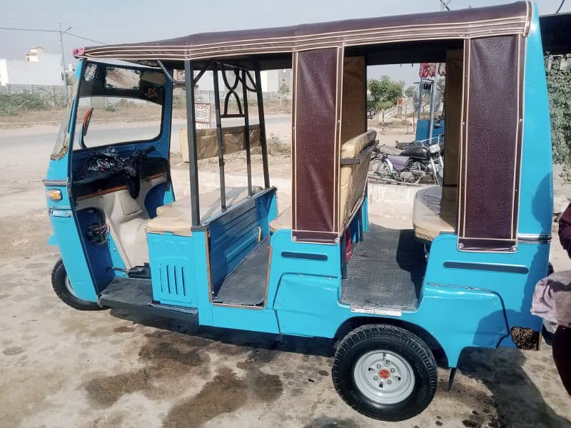 Sazgar chingchi Rickshaw 9 seater 2024-9-26 model like NEW 1