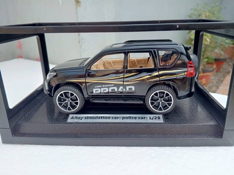 Diecast Scale Model Cars Toys 5