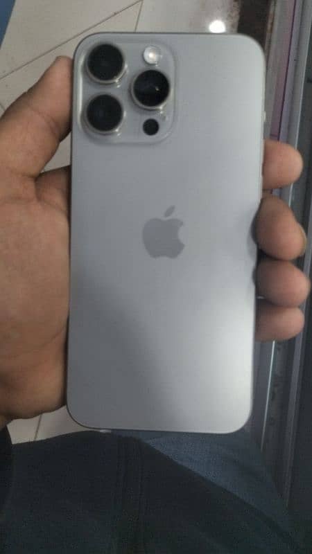 Apple Iphone 15 pro max factory unlock with box 1